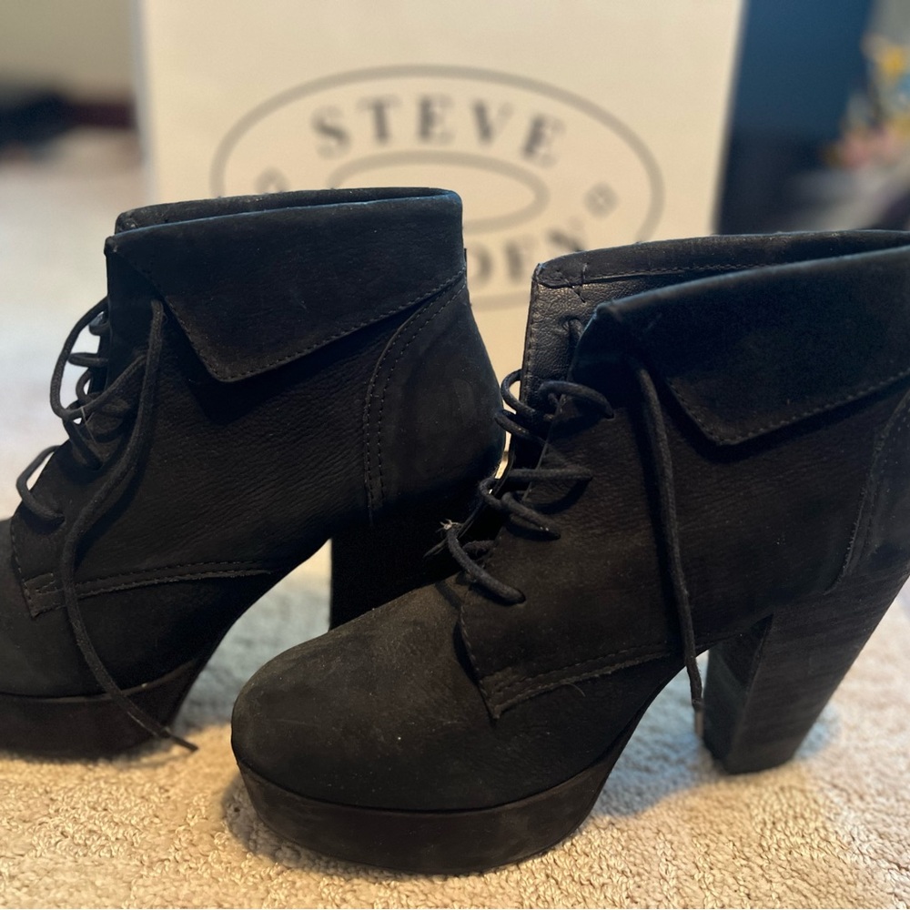 Steve Madden Black Lace Up Ankle Boots
